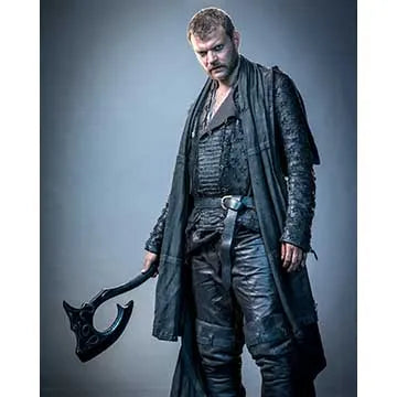 PILOU-ASBAEK-AUTOGRAPH-PHOTO
