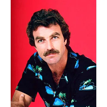 TOM-SELLECK-AUTOGRAPH-PHOTO