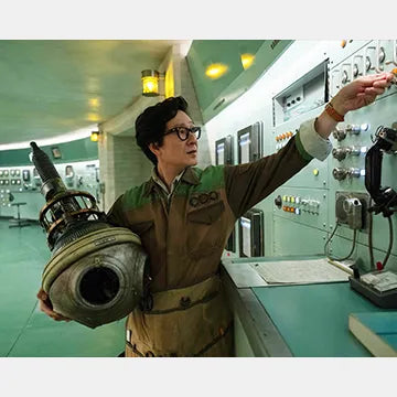 KE-HUY-QUAN-AUTOGRAPH-PHOTO