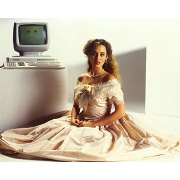 VIRGINIA-MADSEN-AUTOGRAPH-PHOTO