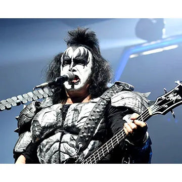 GENE-SIMMONS-AUTOGRAPH-PHOTO