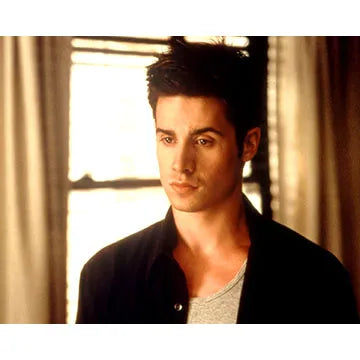 FREDDIE-PRINZE-JR.-AUTOGRAPH-PHOTO