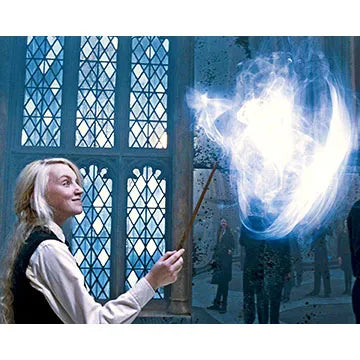 EVANNA-LYNCH-AUTOGRAPH-PHOTO