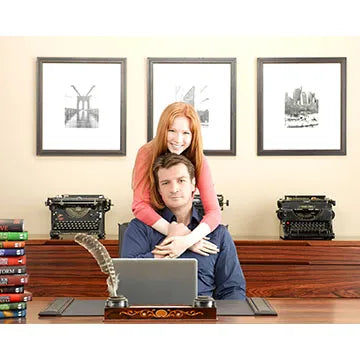 MOLLY-C.-QUINN-AUTOGRAPH-PHOTO