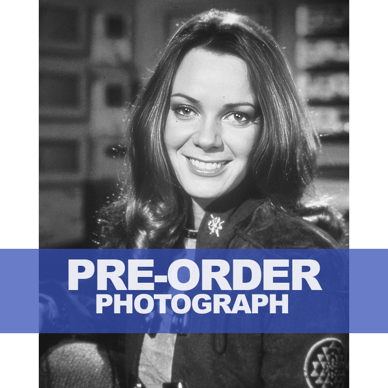 ANNE-LOCKHART-AUTOGRAPH-PHOTO