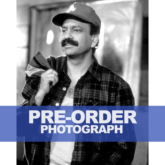 CHEECH-MARIN-AUTOGRAPH-PHOTO