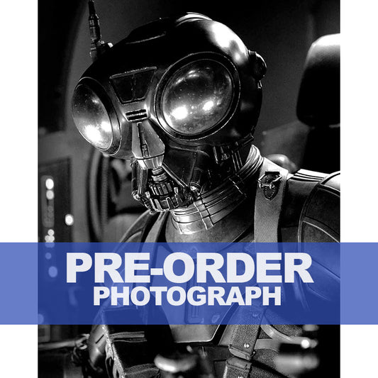 CHRIS-BARTLETT-AUTOGRAPH-PHOTO