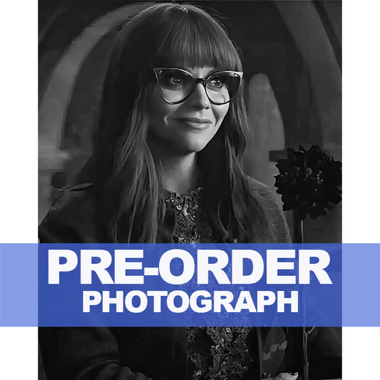 CHRISTINA-RICCI-AUTOGRAPH-PHOTO