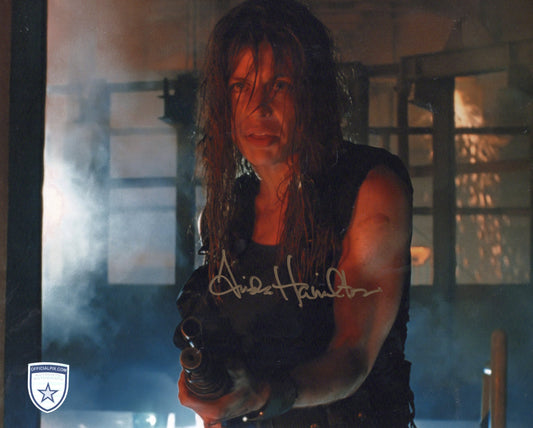 STOCK-LINDA-HAMILTON-009-8X10