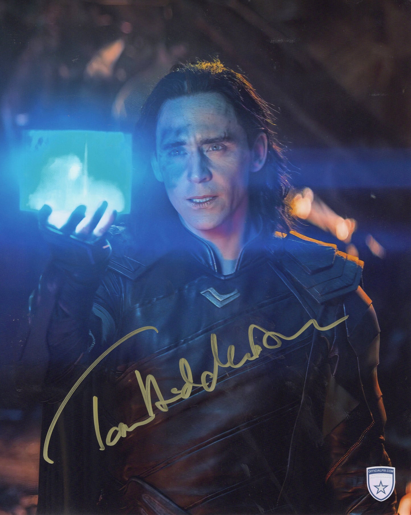 STOCK-TOM-HIDDLESTON-11x14-011