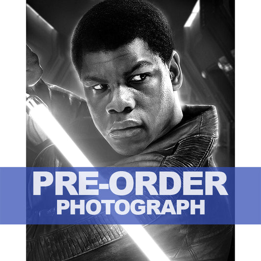 JOHN-BOYEGA-AUTOGRAPH-PHOTO