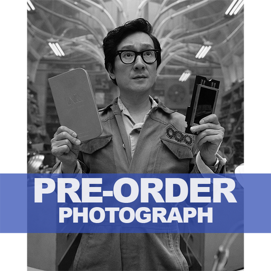KE-HUY-QUAN-AUTOGRAPH-PHOTO