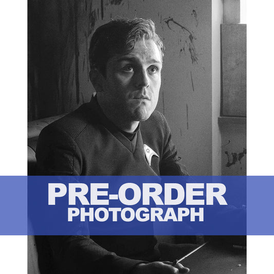 MARTIN-QUINN-AUTOGRAPH-PHOTO