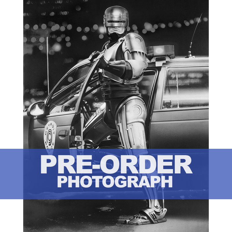 PETER-WELLER-AUTOGRAPH-PHOTO