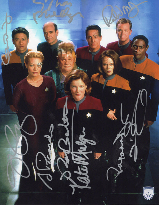 STOCK-STAR-TREK-VOYAGER-CAST-AUTOGRAPH-PHOTO-001-11X14