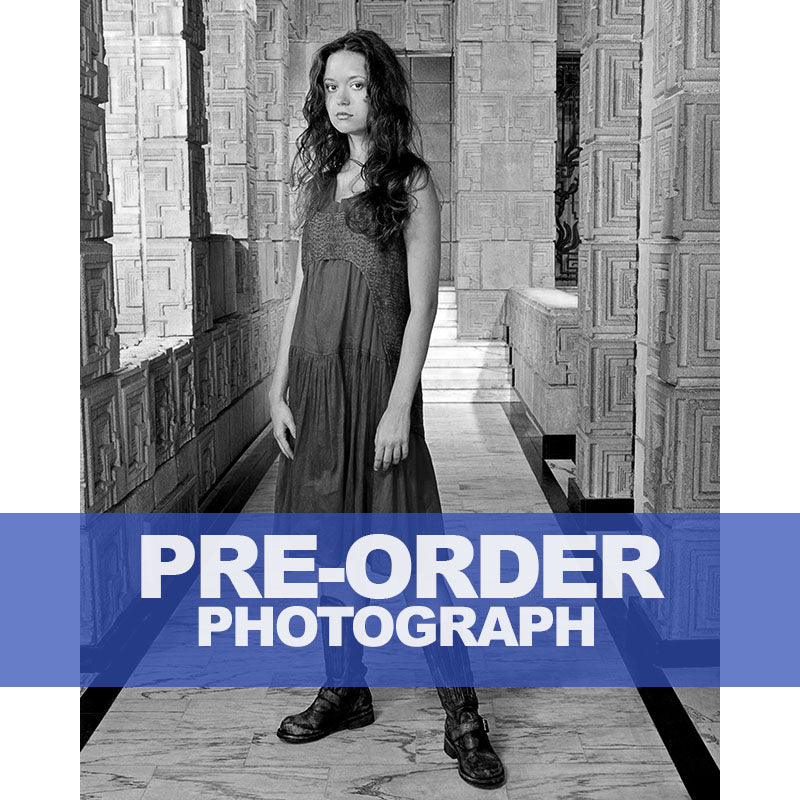 SUMMER-GLAU-AUTOGRAPH-PHOTO