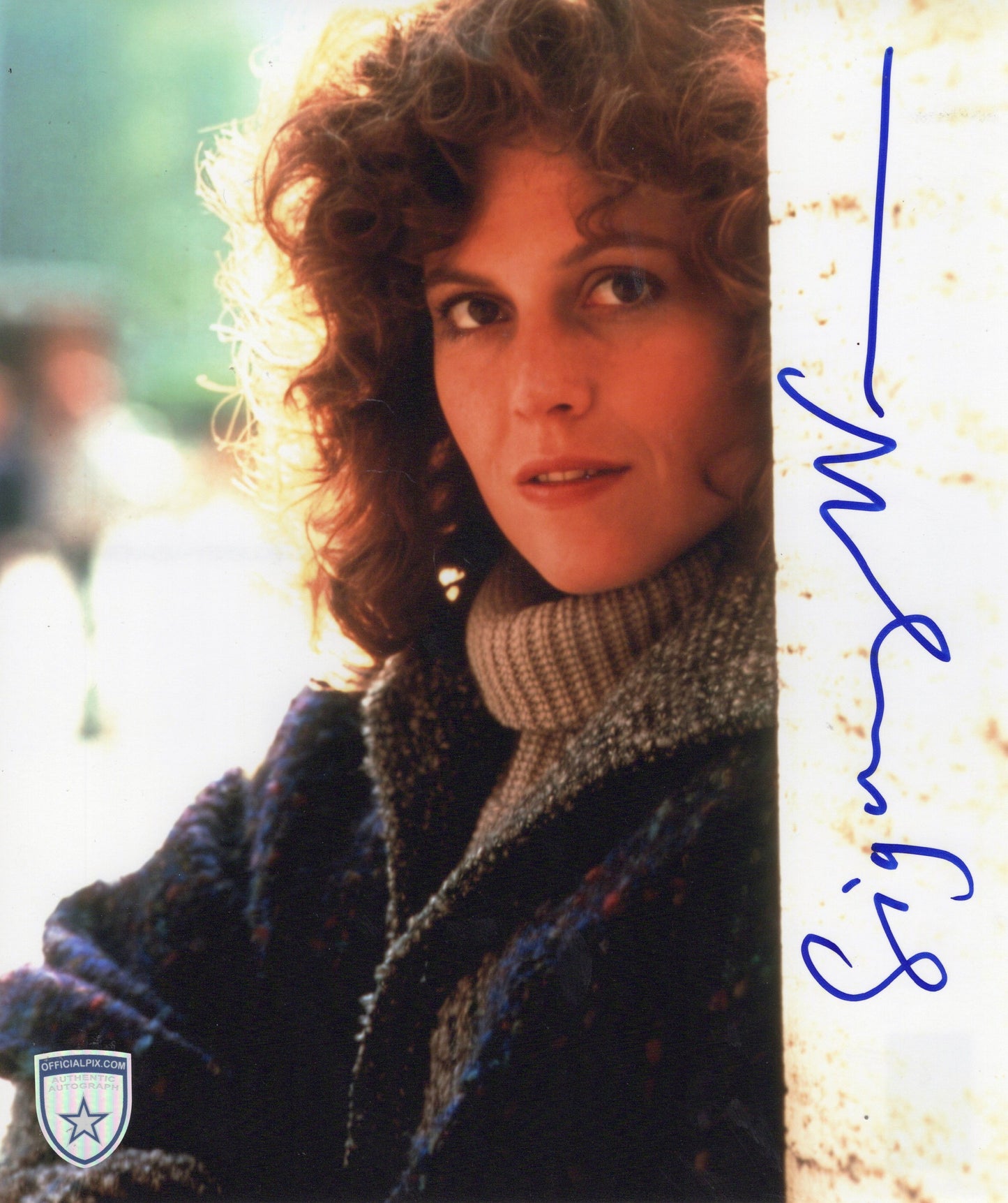 STOCK-SIGORNEY-WEAVER-002-8X10