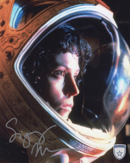 STOCK-SIGORNEY-WEAVER-008-8X10