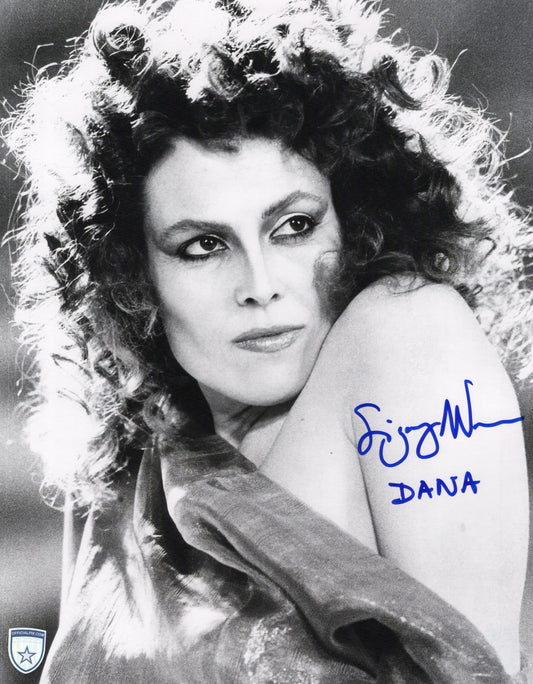 STOCK-SIGOURNEY-WEAVER-027-11X14-M
