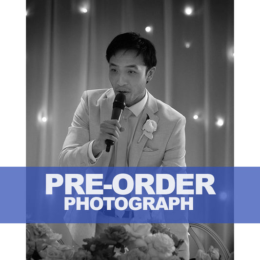 YOSON-AN-AUTOGRAPH-PHOTO