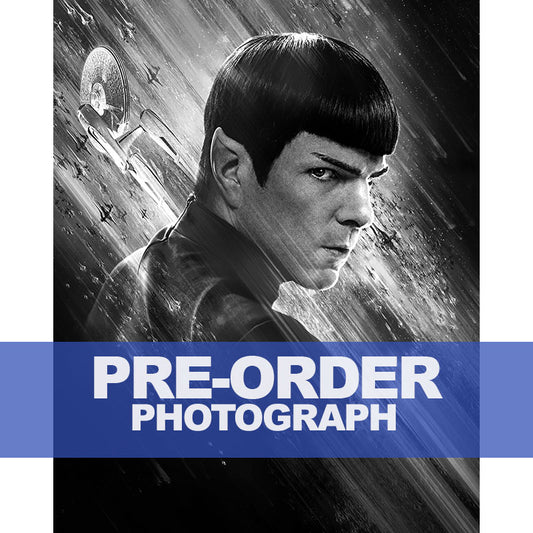 ZACHARY-QUINTO-AUTOGRAPH-PHOTO