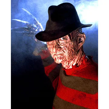 ROBERT-ENGLUND-AUTOGRAPH-PHOTO