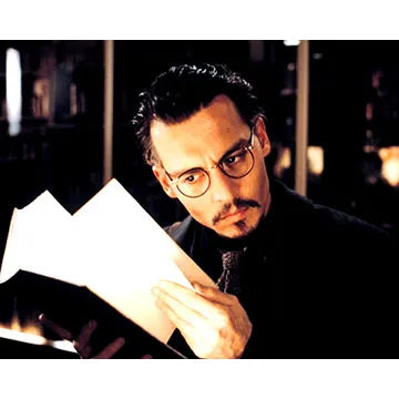 JOHNNY-DEPP-AUTOGRAPH-PHOTO