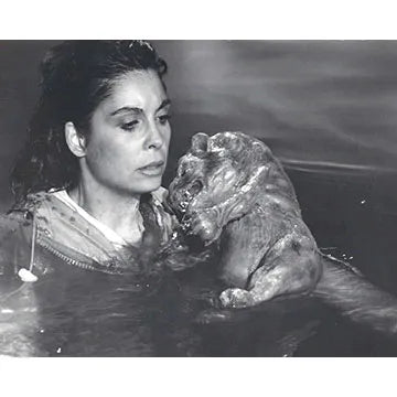 TALIA-SHIRE-AUTOGRAPH-PHOTO