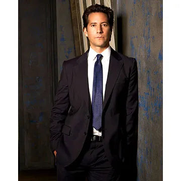 HENRY-IAN-CUSICK-AUTOGRAPH-PHOTO