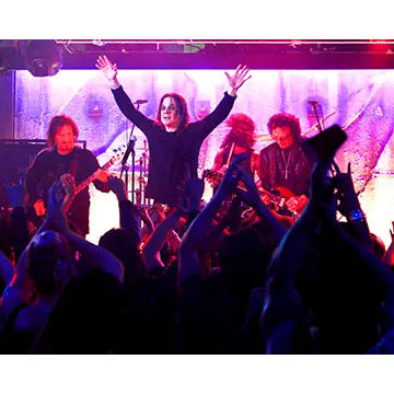 GEEZER-BUTLER-AUTOGRAPH-PHOTO