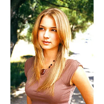 EMILY-VANCAMP-AUTOGRAPH-PHOTO
