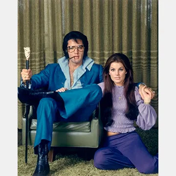 PRISCILLA-PRESLEY-AUTOGRAPH-PHOTO