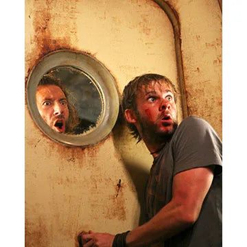 HENRY-IAN-CUSICK-AUTOGRAPH-PHOTO