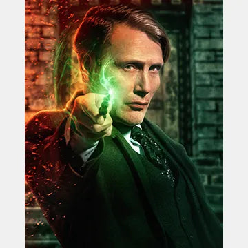 MADS-MIKKELSEN-AUTOGRAPH-PHOTO