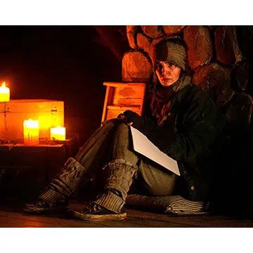 SOPHIE-NELISSE-AUTOGRAPH-PHOTO