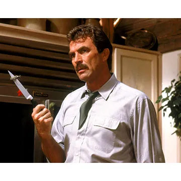 TOM-SELLECK-AUTOGRAPH-PHOTO