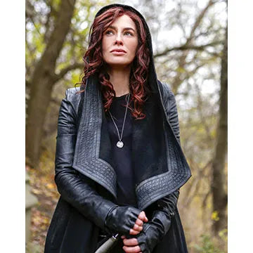 LENA-HEADEY-AUTOGRAPH-PHOTO