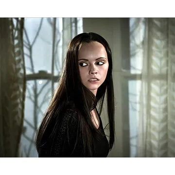 CHRISTINA-RICCI-AUTOGRAPH-PHOTO