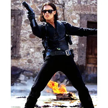 JOHNNY-DEPP-AUTOGRAPH-PHOTO