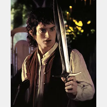 ELIJAH-WOOD-AUTOGRAPH-PHOTO