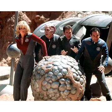 SIGOURNEY-WEAVER-AUTOGRAPH-PHOTO