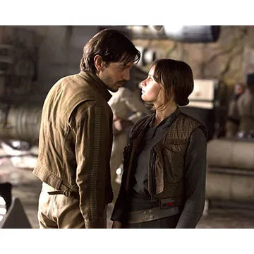 DIEGO-LUNA-AUTOGRAPH-PHOTO