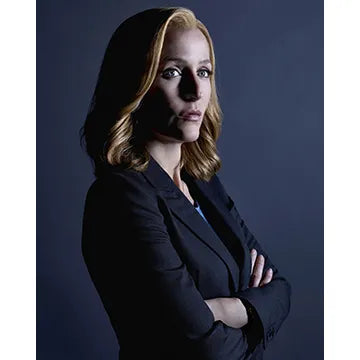 GILLIAN-ANDERSON-AUTOGRAPH-PHOTO