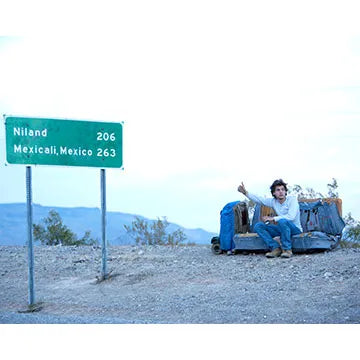 EMILE-HIRSCH-AUTOGRAPH-PHOTO