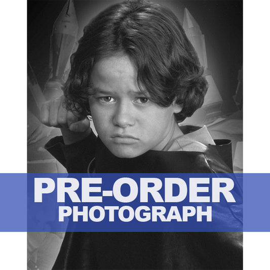 DANIEL-LOGAN-AUTOGRAPH-PHOTO