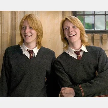 JAMES-OLIVER-PHELPS-AUTOGRAPH-PHOTO