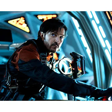 DIEGO-LUNA-AUTOGRAPH-PHOTO