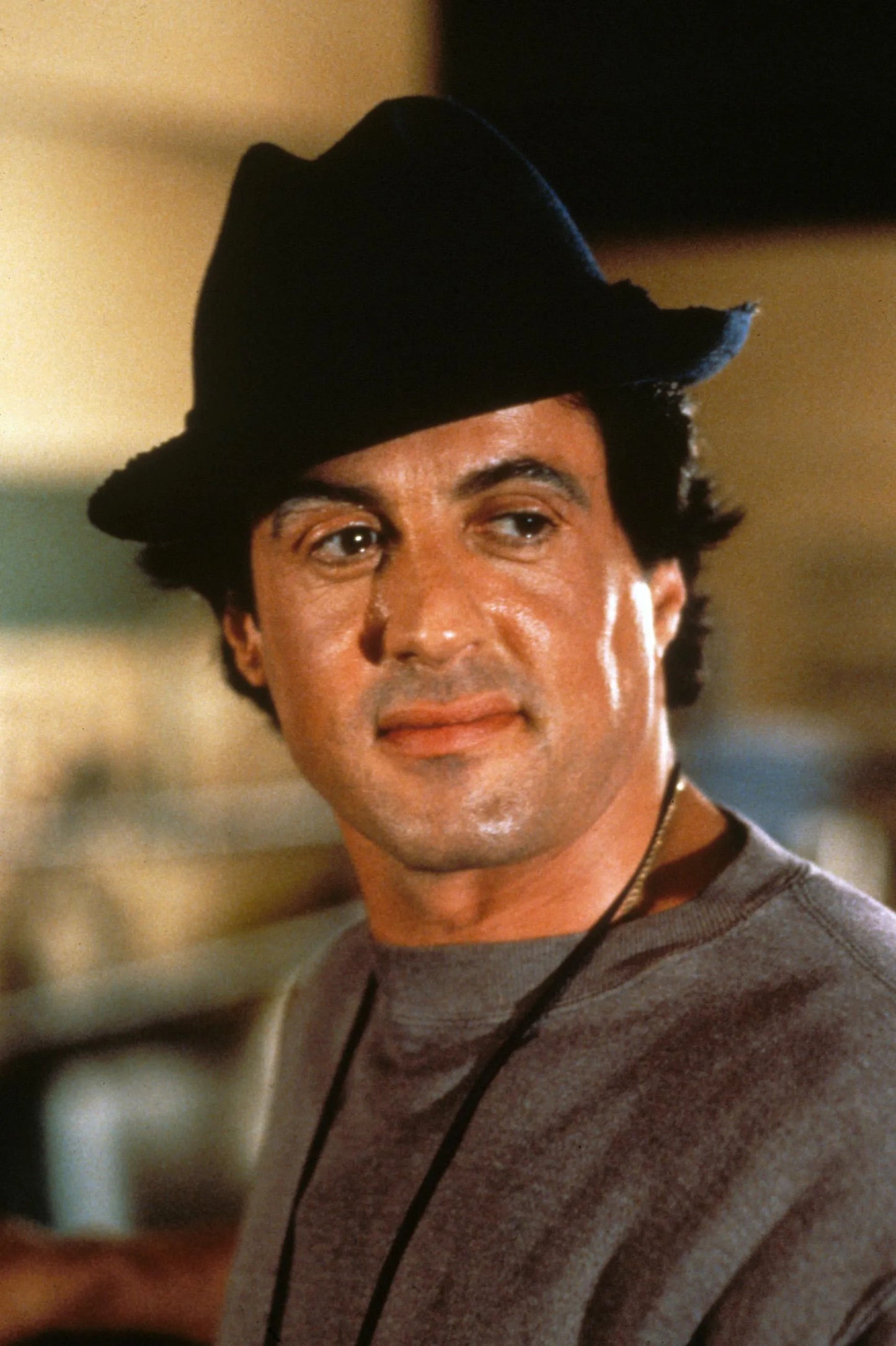 SYLVESTER-STALLONE-AUTOGRAPH-PHOTO