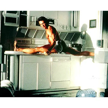 JEAN-CLAUDE-VAN-DAMME-AUTOGRAPH-PHOTO