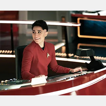 MELISSA-NAVIA-AUTOGRAPH-PHOTO